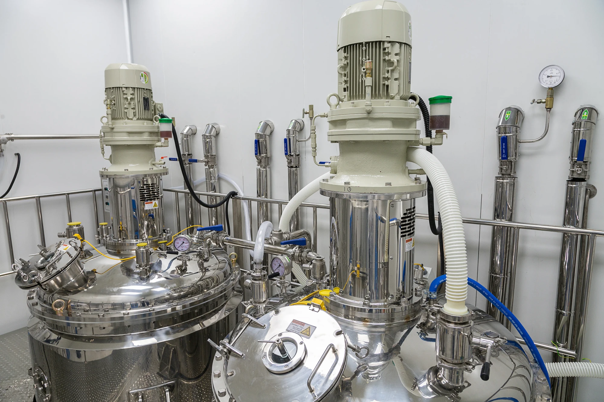 https://aliatem-consulting.com/wp-content/uploads/2026/04/plant-picture-clean-room-equipment-stainless-steel-machines-scaled.webp